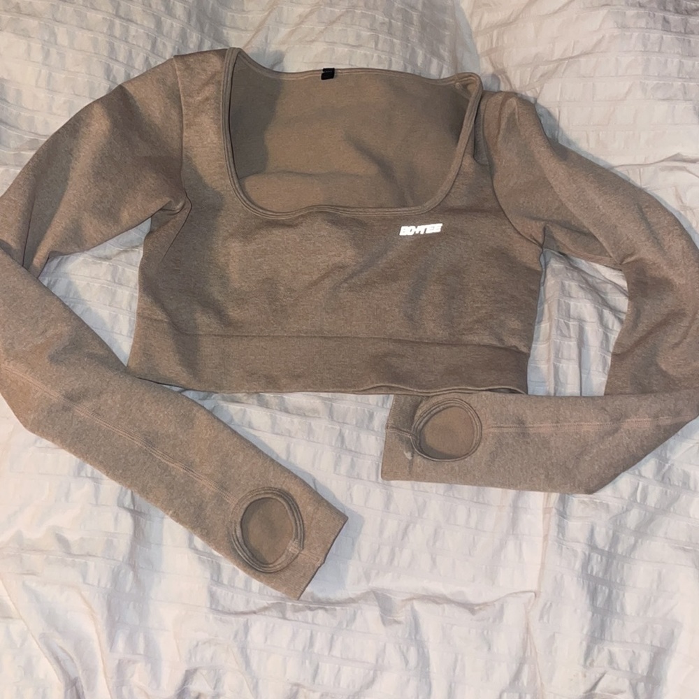 Bo+Tee Crop Top tan - Picture 4 of 4